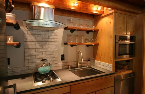 Pineland Cabina | The Chalet 300: Sunnyside West Shore Lake Tahoe - Romantic Cabin at Lake Tahoe