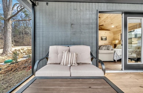 Cosby Casa | The Chalet At Greenbriar Creek - Pickleball Court, Creek, WIFI, Mountain Views, Starting at 79"