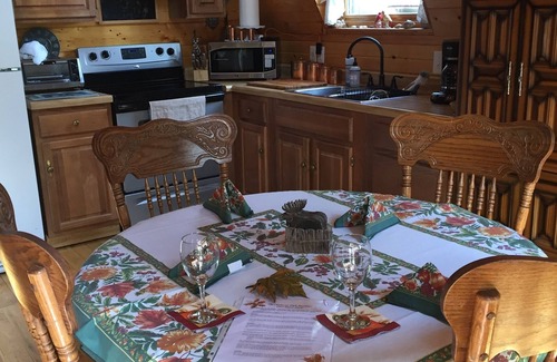 Blackhawk Cabina | El Chalet en High Meadows - Listen To The Quiet