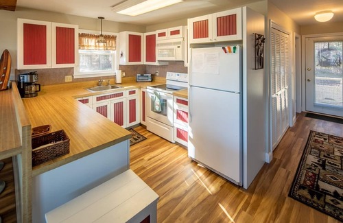 Franklin County Casa | The Chalet on the Ridge-19 min to Sugarloaf and ITS access!