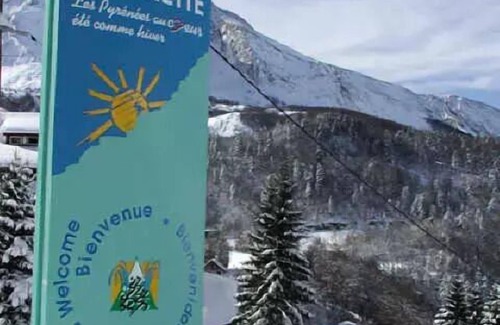 Eaux-Bonnes Apartamento | THE CHALET - Pool 10 - 3 Rooms for 8 People