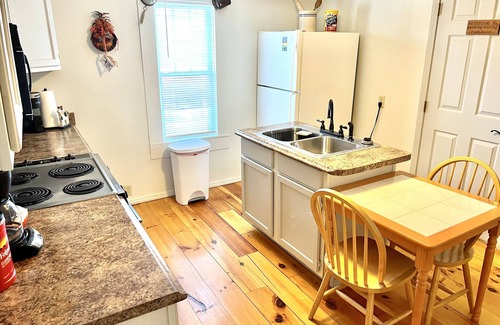 Mountain View Casa | The Chandler House, 211 N Peabody Ave, Moutain View, Ar. 72560