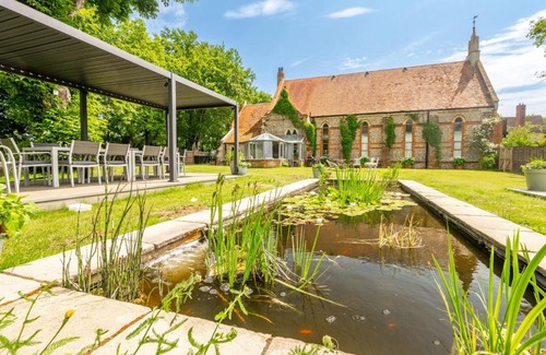 Bintree Casa | The Chapel