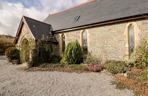 Dol-y-Gaer Cabaña | THE CHAPEL, pet friendly, character holiday cottage in Pontsticill
