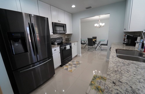 Royal Palm Beach Casa | EL RESORT CHARDONNAY