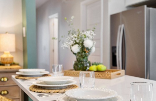 Downtown Charleston Casa | The Charleston Suites: The Emerson Suite