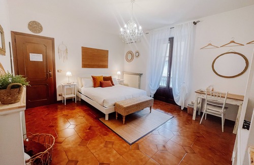 Asigliano Vercellese Cama Y Desayuno | The Charming House Between Rice Fields in one strategic position.