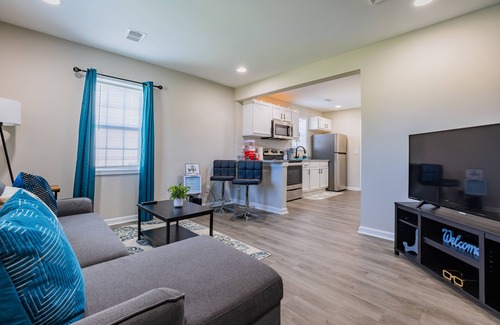 Columbia Cabaña | The Charming Cola Cottage | Minutes to Downtown, UofSC, and Fort Jackson