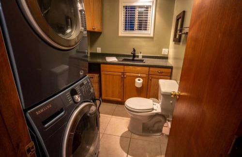 Ellensburg Casa | The Charming Cowboy House
