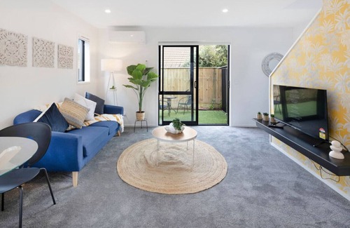Lower Hutt Casa | The Charming Getaway: 1BR Home