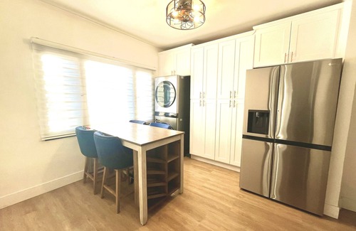 Downtown Riverside Casa | The Charming House of Riverside: All King beds, 55" Smart TVs, W/D, Downtown