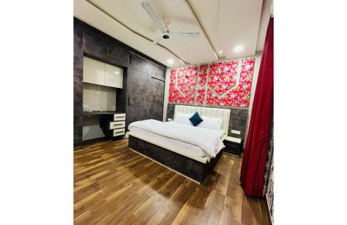 Mohangarh Apartamento | The Charming Retreat 2BHK Service Apartment with Swimming Pool