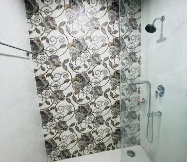 Mohangarh Apartamento | The Charming Retreat 2BHK Service Apartment with Swimming Pool