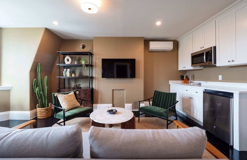 South End Apartamento | The Chester: Modern, Cool, Heart Of South End