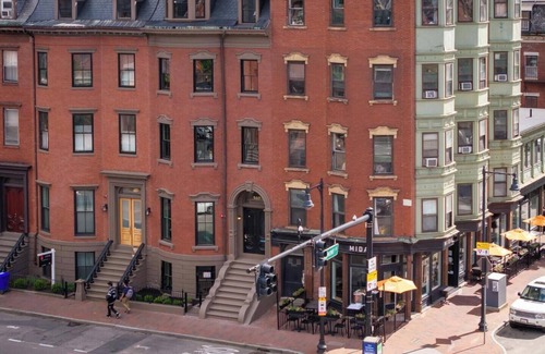 South End Apartamento | The Chester: Modern, Cool, Heart Of South End