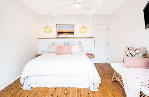 Sanctuary Point Cabaña | The Chill - Sanctuary Point