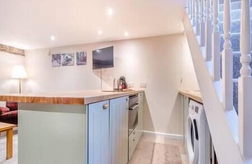Blaisdon Casa | The Cider Press, countryside romantic cottage with hot tub