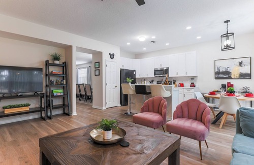 Windwood Bay Casa | The Citrus Splash | Family-Friendly Retreat Near Disney & Universal w/ Pool, Spa & Game Room