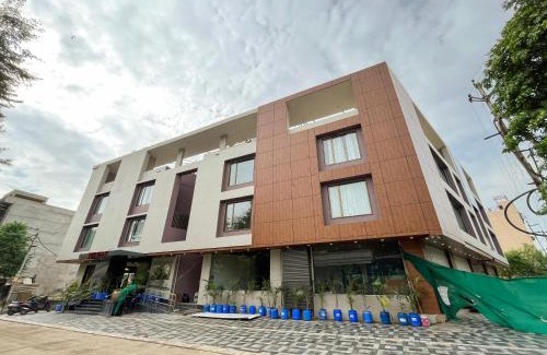 Indore Hotel | THE CLAN HOTEL - VIJAY NAGAR Indore