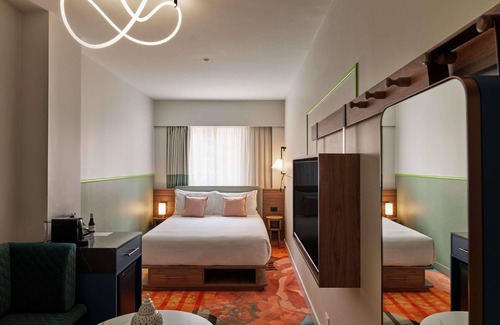 Sydney Central Business District Hotel | The Clarence Hotel Sydney
