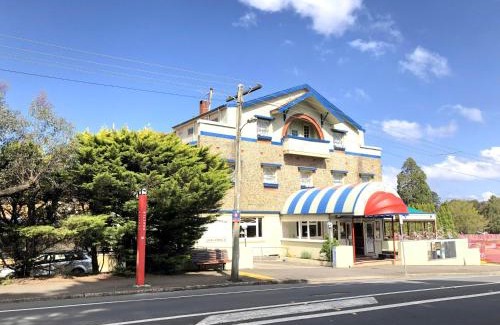 Katoomba Hotel | The Clarendon Motel Katoomba