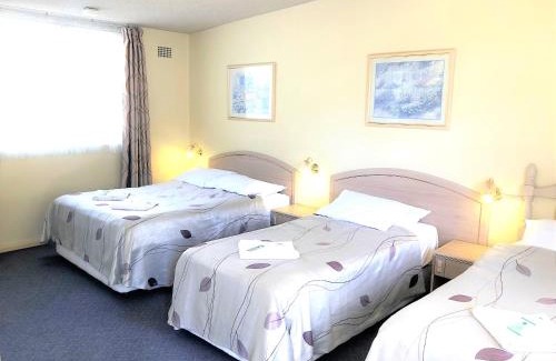 Katoomba Hotel | The Clarendon Motel Katoomba