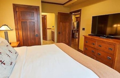 Ridgedale Hotel | THE CLIFFS AT LONG CREEK 2 BEDROOM, RIDGEDALE, MO
