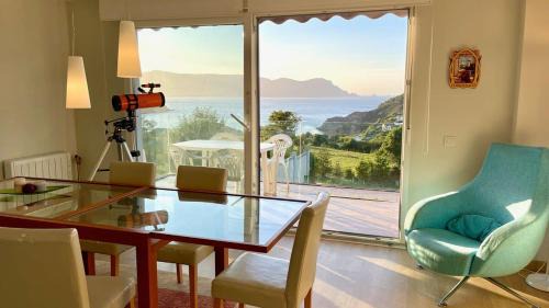 Ortigueira Casa | The Cliffs - Celtigos Blue Marine