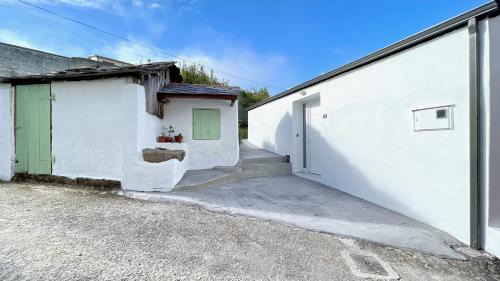 Porto do Barqueiro Casa | The Cliffs - La Maison du Puits