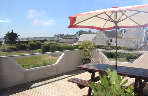 Saint-Pol-de-Leon Casa | The closest rental house to Ste Anne beach