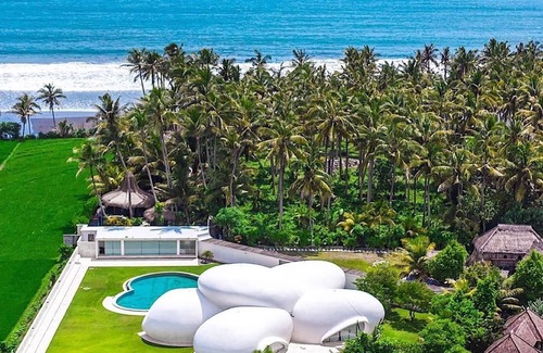 Kerambitan Villa | Grand Cloud Villa única frente a la playa