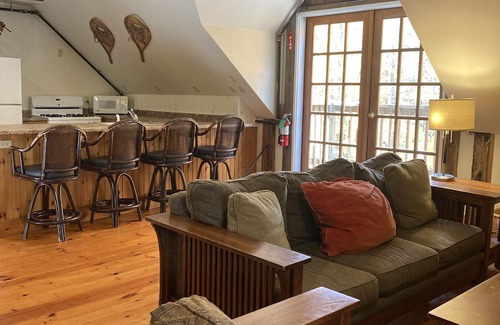 Ludlow Cabina | The Clubhouse -11 BR Downtown, 7 Bath on shuttle, capacidad para 34