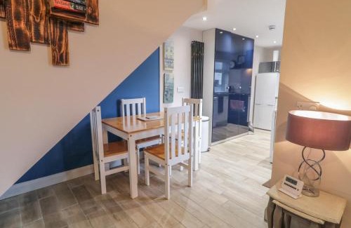 Bogside Casa | The Corner House