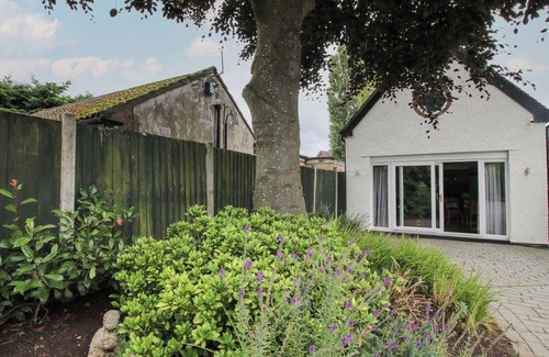 Newcastle-Under-Lyme Cabaña | The Coach House