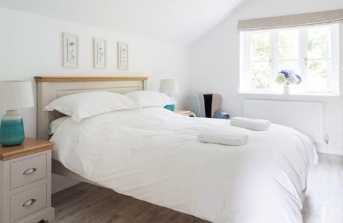Kingsbridge Casa | The Coach House at Lower Coombe Royal- Family/Dogs