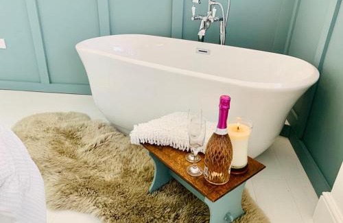 Matlock Casa | The Coach House central location fantastic Views