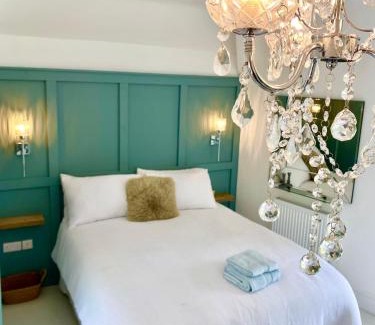 Matlock Casa | The Coach House central location fantastic Views
