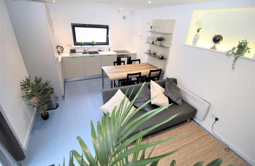 Heath Apartamento | The Coach House - Free Private Parking - by Property Promise