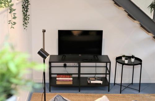 Heath Apartamento | The Coach House - Free Private Parking - by Property Promise