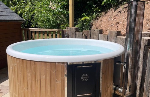 Kingsbridge Cabaña | The Coach House en Lower Coombe Royal, ideal para familias / amigos. Perros bienvenidos