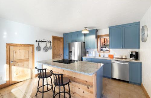 Creede Casa | The Coach House