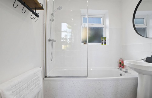 Whitchurch Casa | The Coach House Whitchurch Village