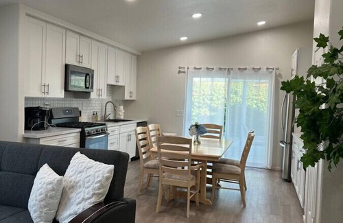 Coachella Casa | The Coachella Gem weekly and Monthly discounts