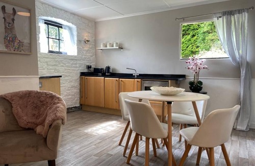 East Morton Casa | The Coachhouse