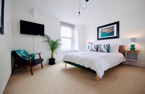 Mumbles Casa | The Coast House