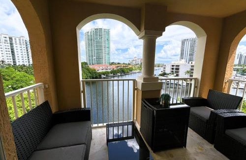 Ojus Apartamento | The Coastal! Water View Amazing 2 Bed 2Bath Apartment at Aventura Yacht Club