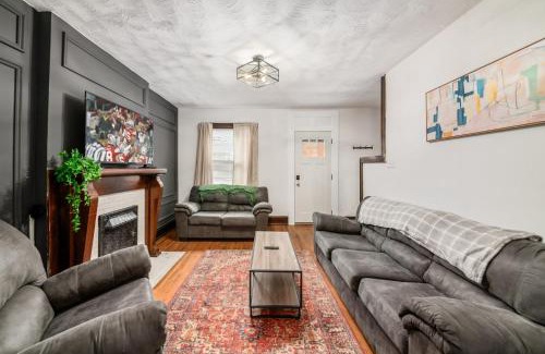 Brewery District Casa | The Cobblestone Townhouse - 2 BR -German Village