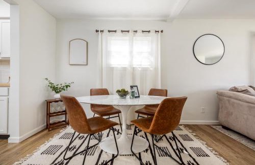 Traverse City Casa | The Cochlin Cottage, AC, Fenced Backyard, Fire pit