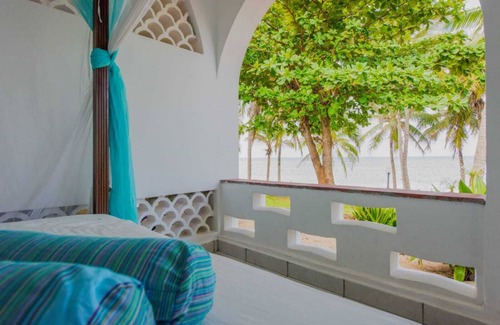 Tiwi Hotel | The Coconut Beach Boutique Lodge & Spa