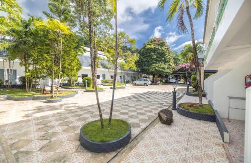 Nanai Road Hotel | The coconut nanai resort